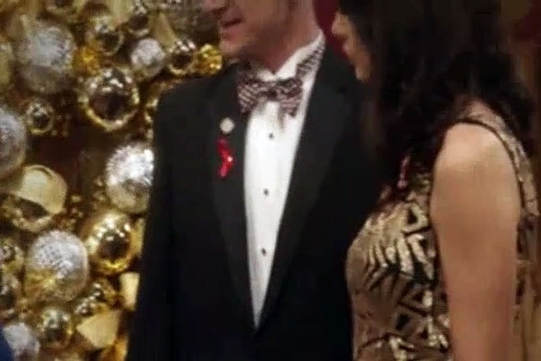 Veep S05E07 Congressional Ball