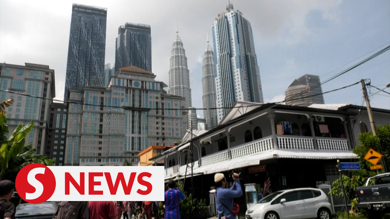 Kg Sungai Baru residents urge PM to review village redevelopment project