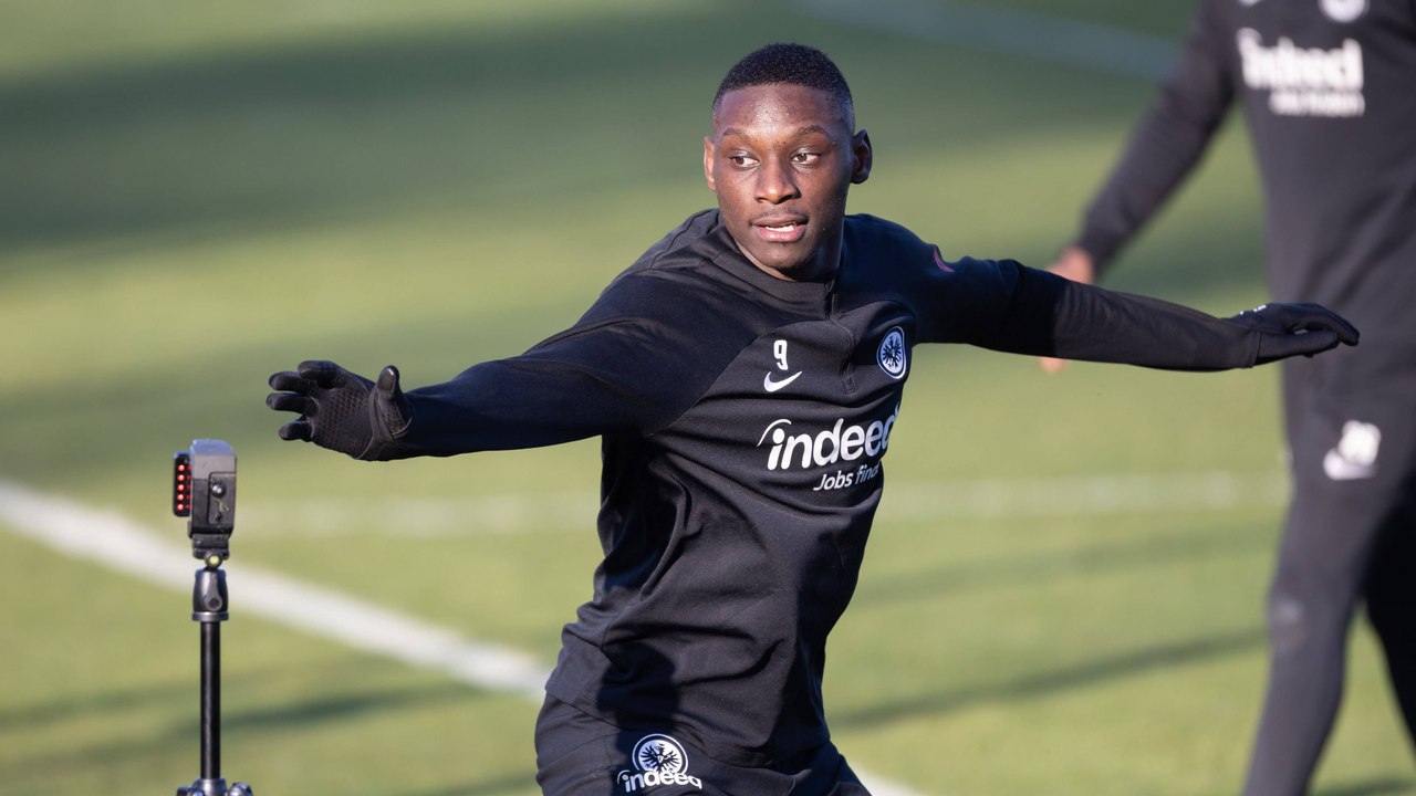 Glasner über Kolo Muani: "Wahnsinnig positiver Eindruck"