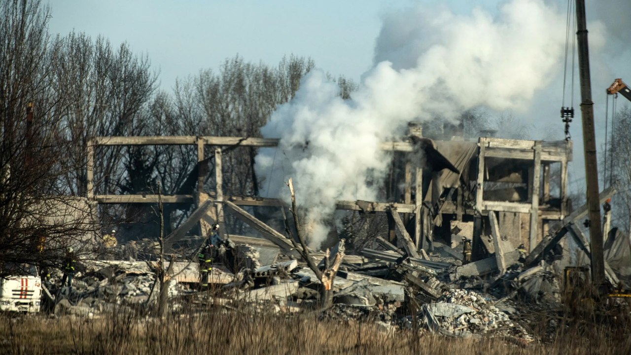 Überlebende Russen schildern Grauen nach HIMARS-Angriff