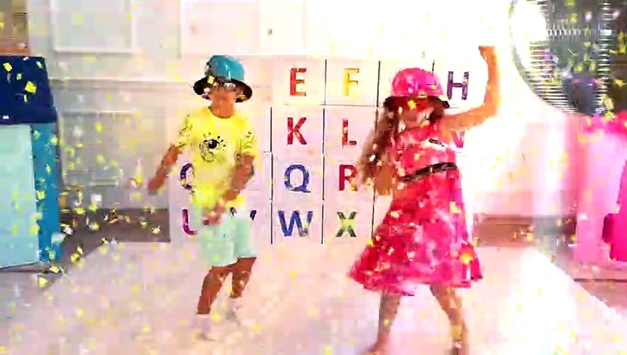 Diana and Roma learn the alphabet