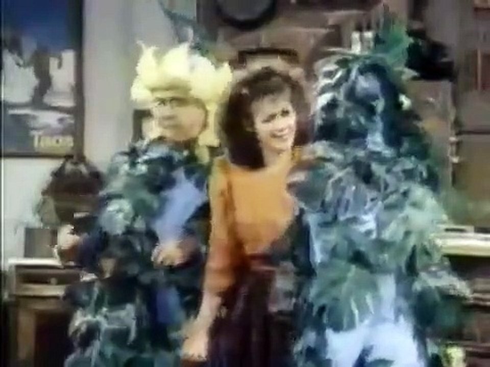 Mork and Mindy - Se4 - Ep22 - The Mork Report HD Watch