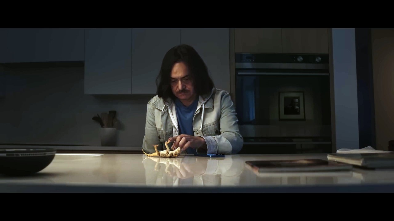 Publicité iOS 16 iPhone  R.I.P. Leon