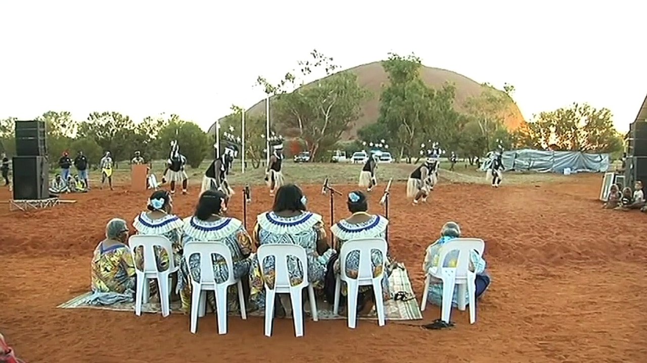 Prime Minister calls for ministers to fact-check their info before publishing