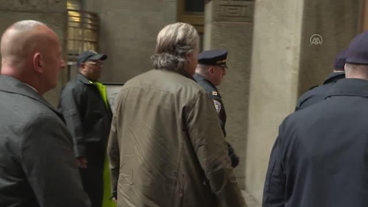 Eski ABD Başkanı Donald Trump'ın eski danışmanı Steve Bannon Manhattan'da duruşmaya çıktı