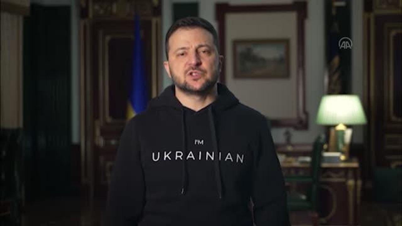 Zelenskiy: "Bahmut ve Soledar için mücadele devam ediyor"