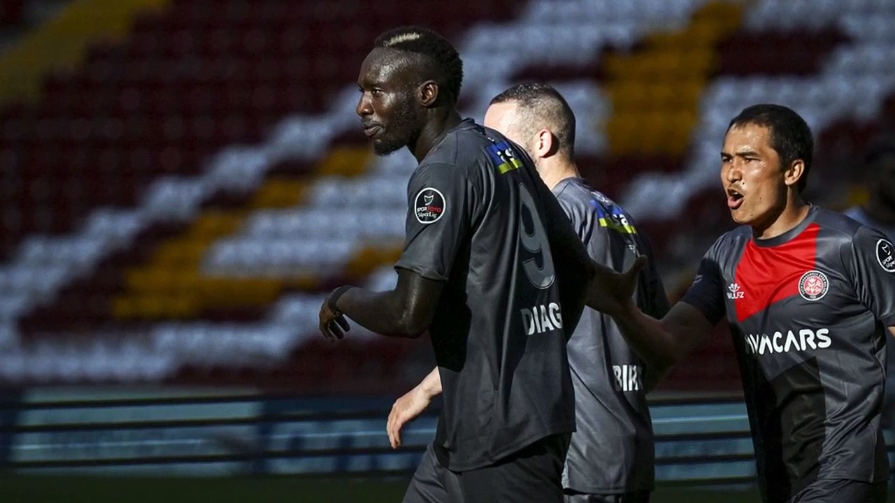 İstanbul derbisi nefes kesti! Fatih Karagümrük, Kasımpaşa'yı farklı yendi