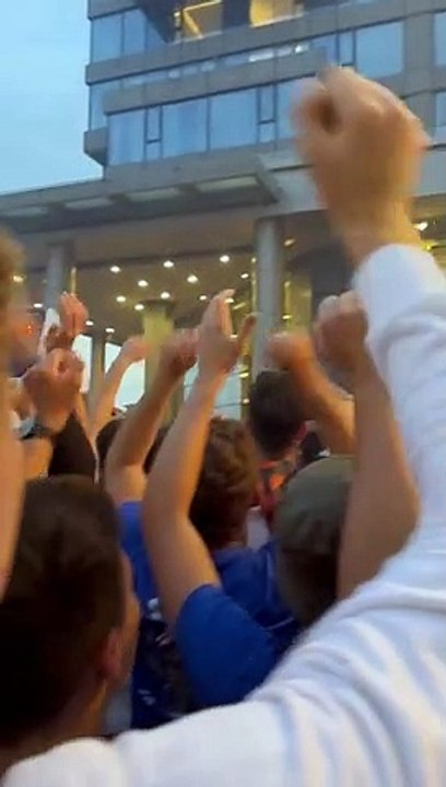 I tifosi nerazzurri incitano la squadra a Istanbul