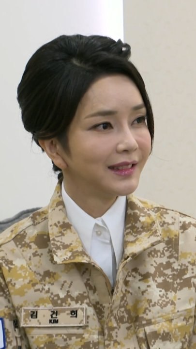 "김건희 군복, 폼내려는 것 아니다" 탁현민이 옹호한 이유