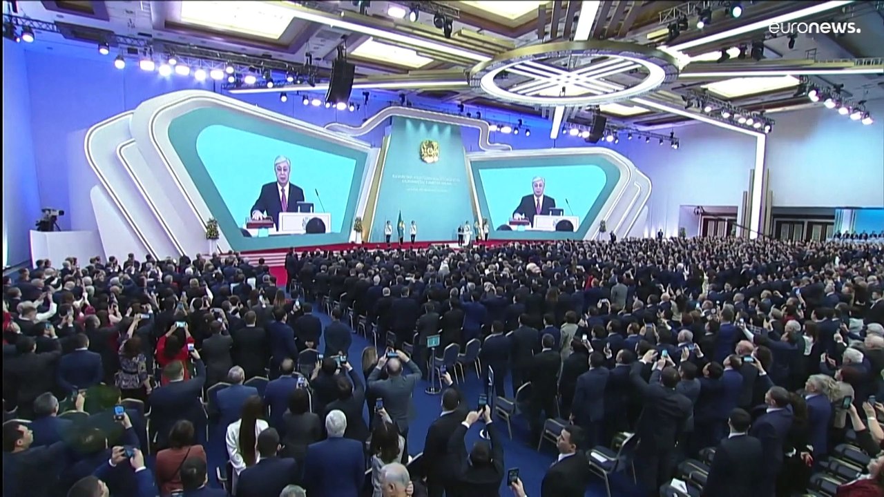 Казахстан: "шаг в сторону демократии"