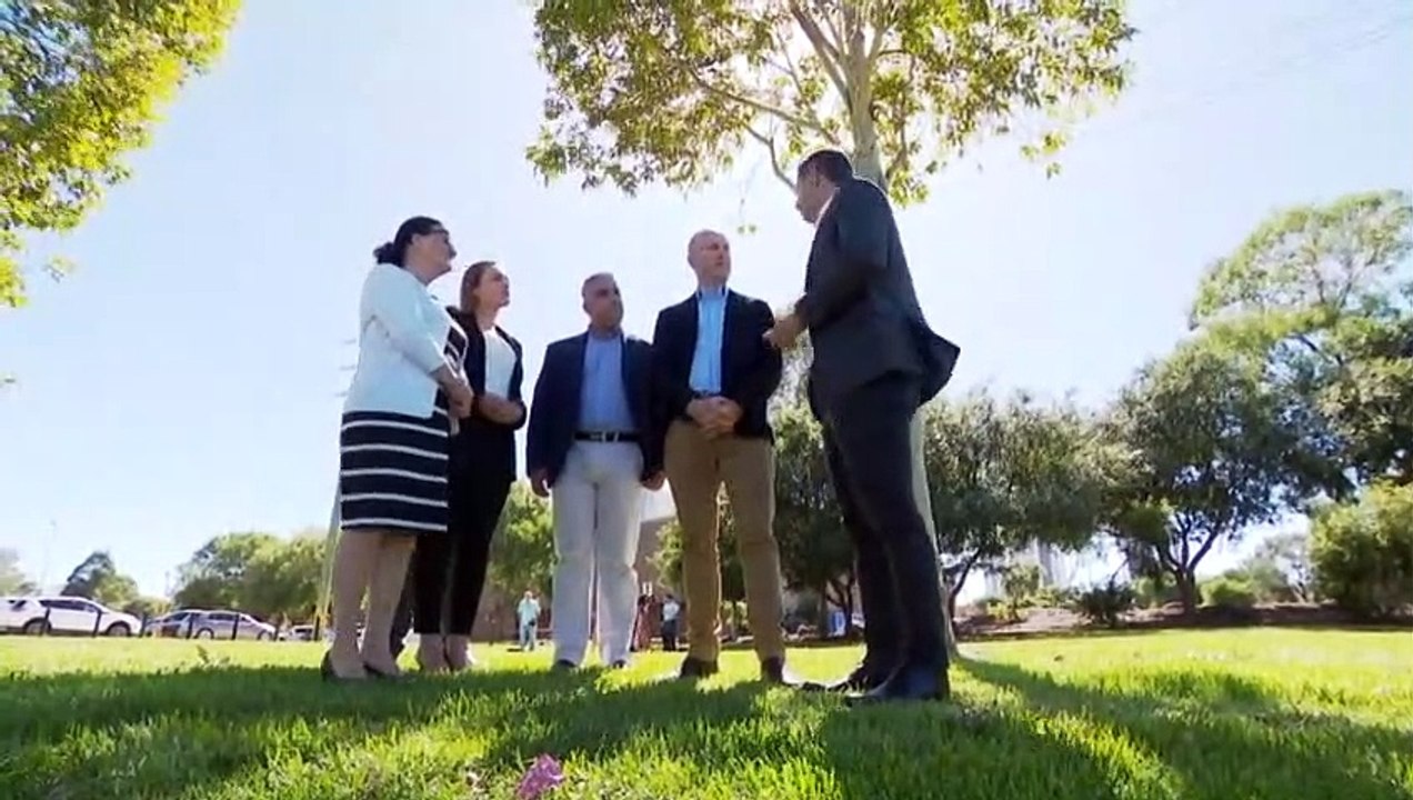 Albanese slams NSW government for bushfire recovery scheme