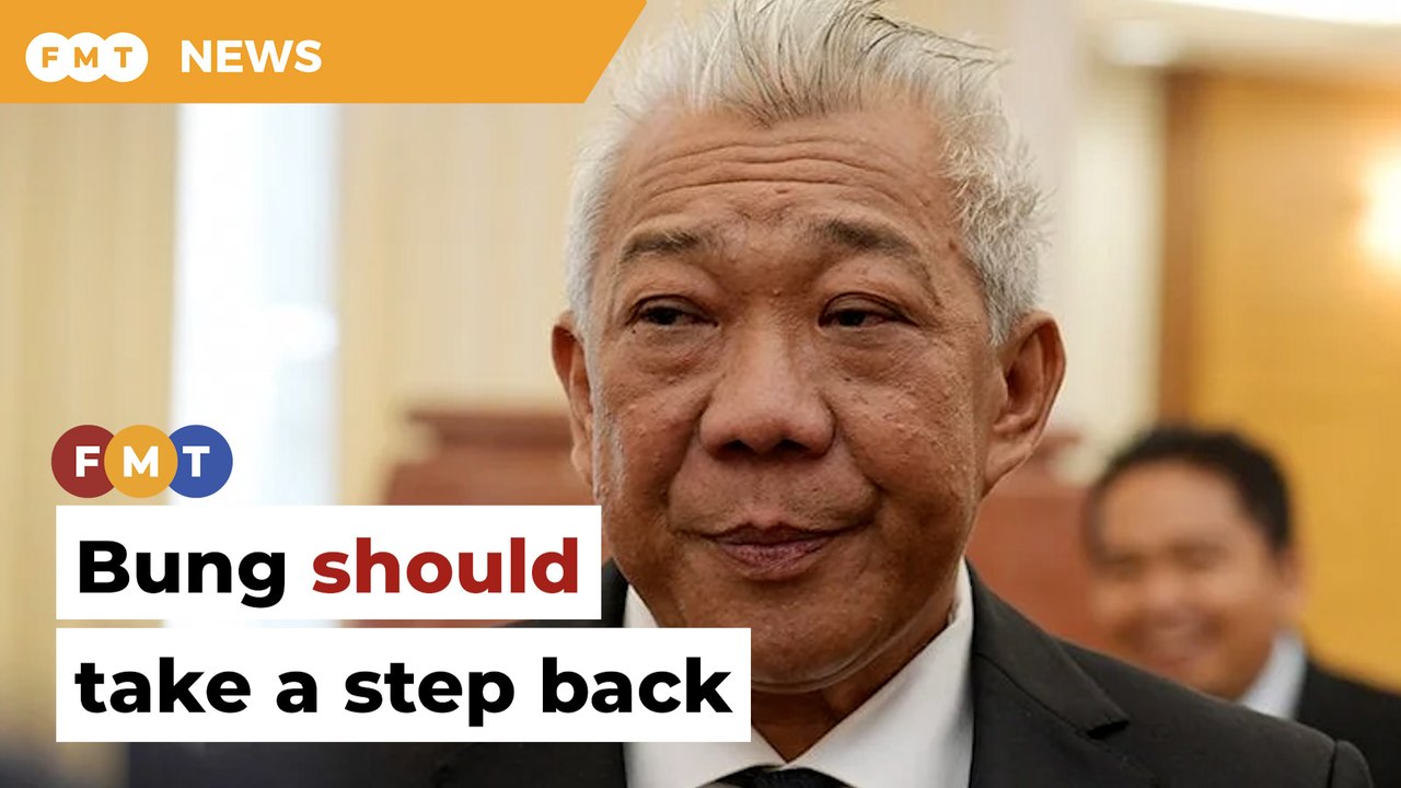 Bung should take a step back, say political analysts