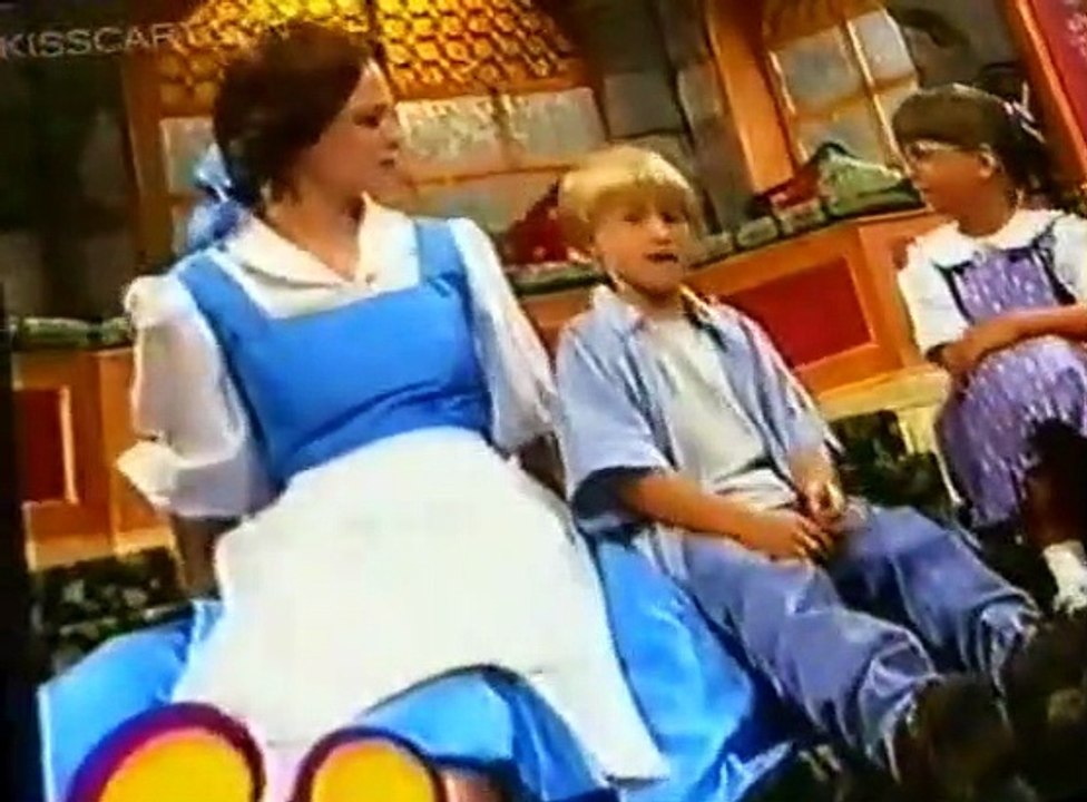 Sing Me a Story with Belle Sing Me a Story with Belle E007 Working Together