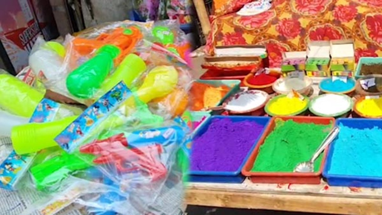 রাত পোহালেই দোল উৎসব, রং-এর ব্যবসায় ভাঁটা