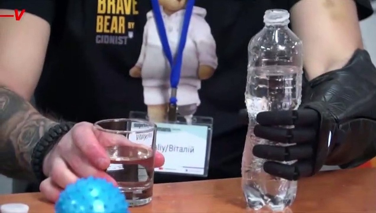 Ukrainian Bionics Startup Begins Outfitting Injured Soldiers With Robotic ‘Hero Arms’