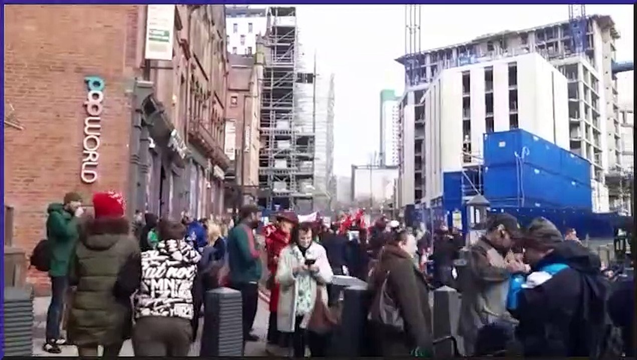 St Patrick's Day parade Leeds: Thousands turn out for 'best ever' celebrations in Millennium Square