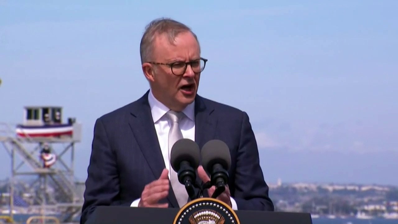 Australia to buy at least three American-made nuclear subs