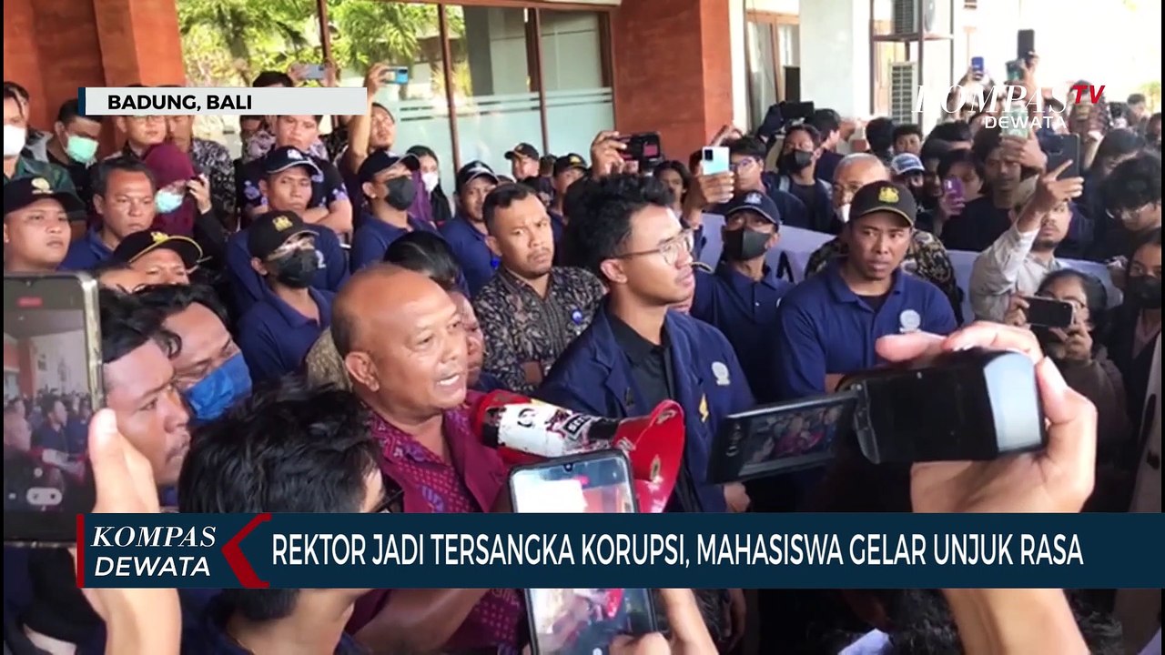 Buntut Rektor Jadi Tersangka, Mahasiswa UNUD Gelar Aksi Sidang Mahasiswa