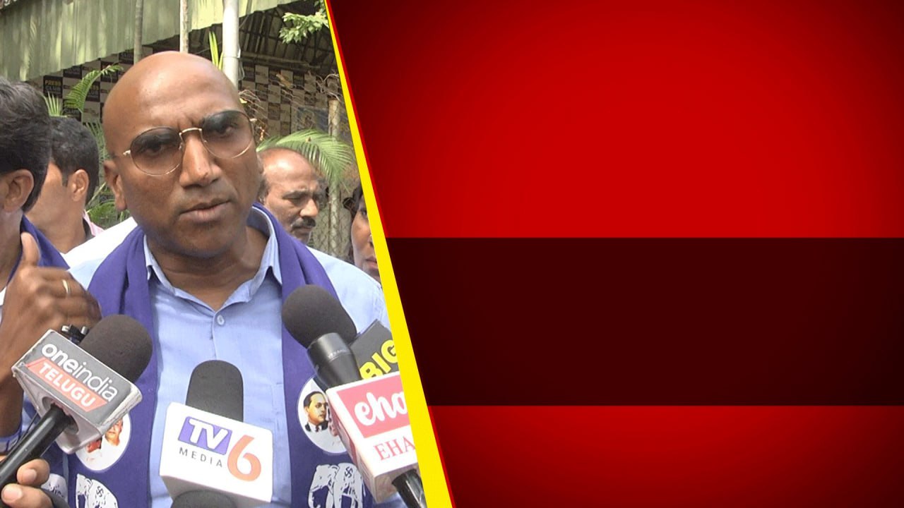 TSPSC Paper లీకేజీ తప్పును కేసీఆర్ సమర్ధించుకుంటున్నారు ఆర్ ఎస్ ప్రవీణ్ ఫైర్ | Telugu OneIndia