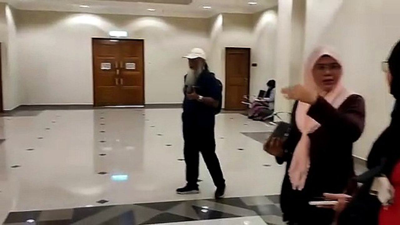 法庭案：反貪委員會控felda職員