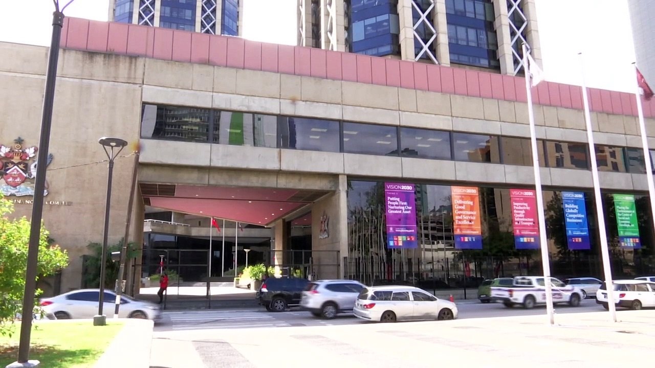 IMBERT ON DEFICIT & PUBLIC SECTOR WAGES TALKS