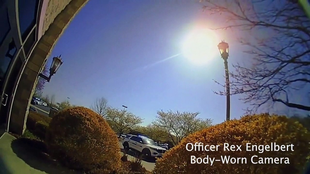 Polícia divulga imagens da operação que matou autor de massacre em escola nos EUA