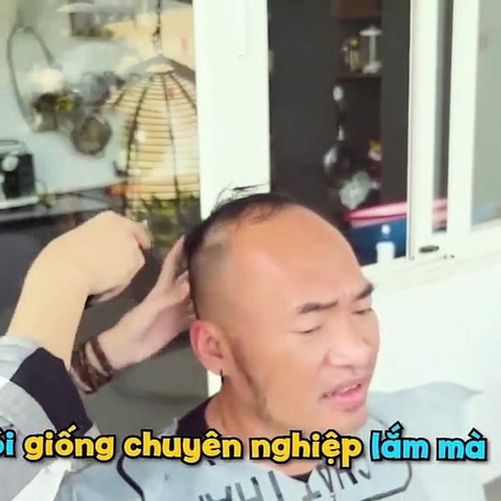 Màn cắt tóc bất ổn của Thu Trang