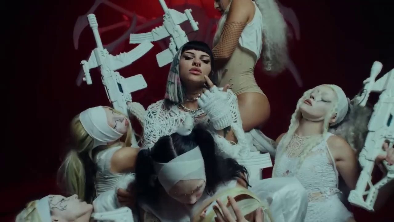 Cazzu, Young Miko - Brinca (Video Oficial)