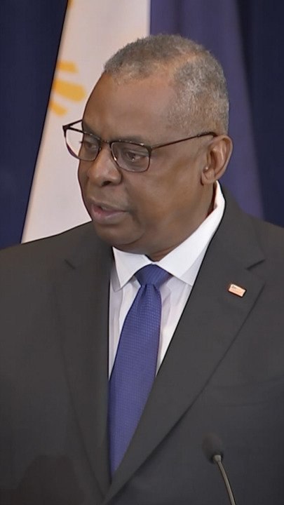 오스틴 “기밀 무단유출 보고받아”…도감청 이례적 인정