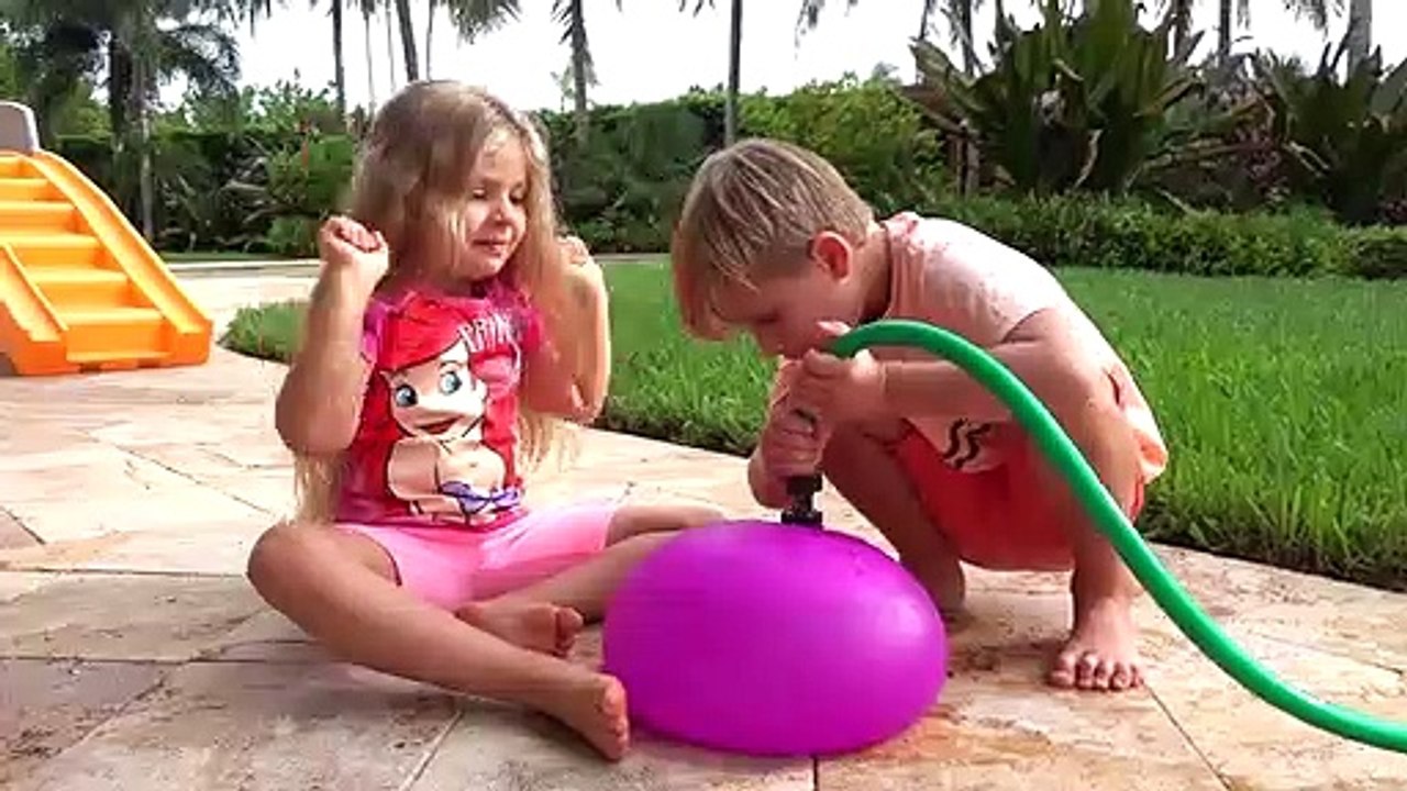 Kids Entertainment Show Diana and Roma are Getting Ready to School