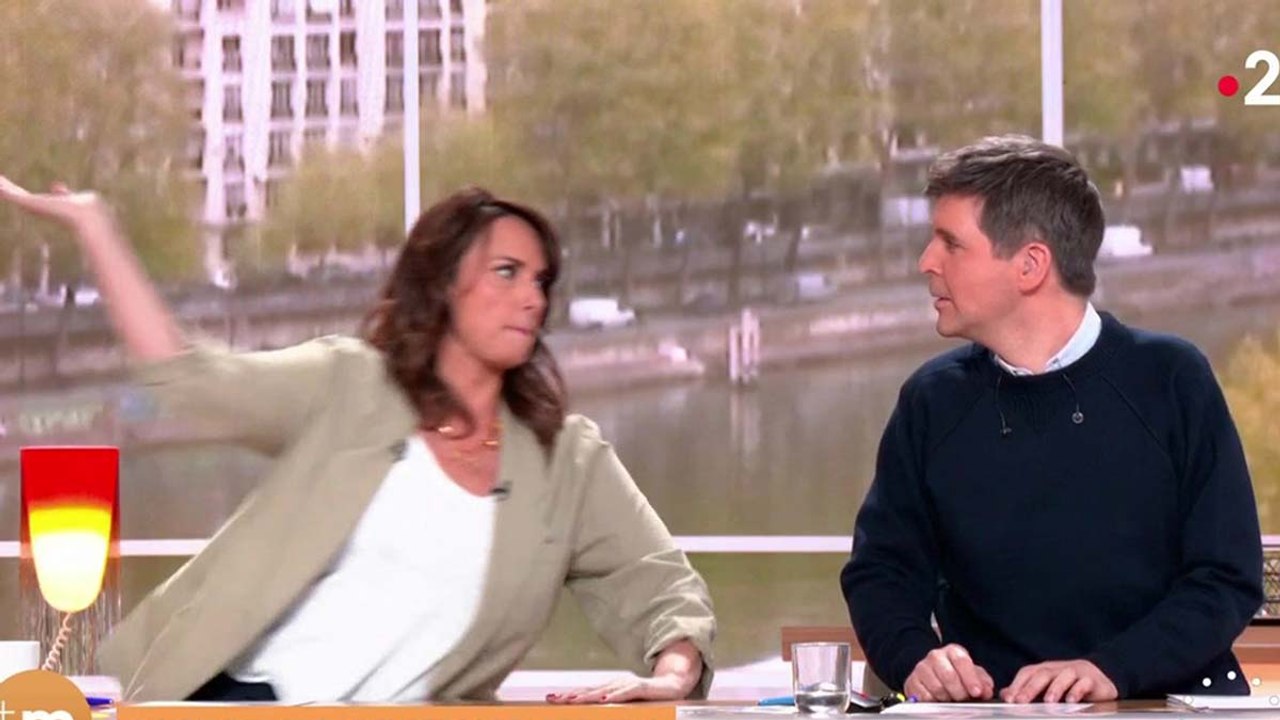 Julia Vignali gifle Thomas Sotto en direct : Cette séquence surréaliste dans Télématin