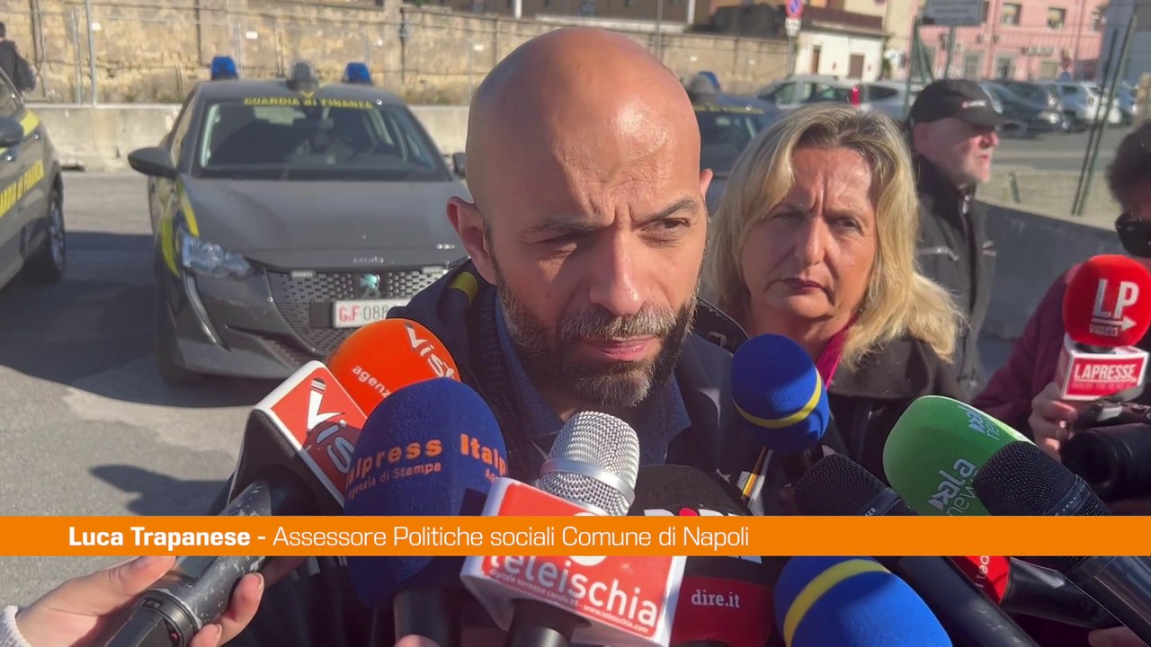 Sbarco di migranti a Napoli, il Comune si prende cura di 35 minori