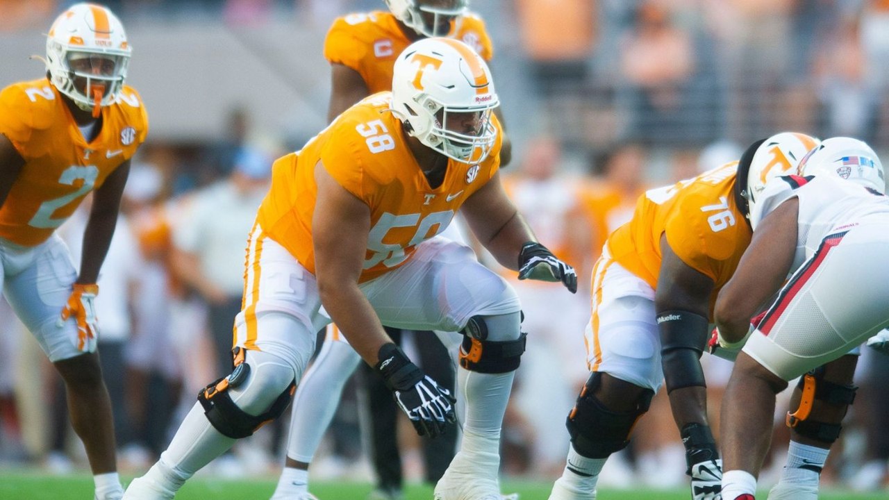 Can Darnell Wright Protect Justin Fields?