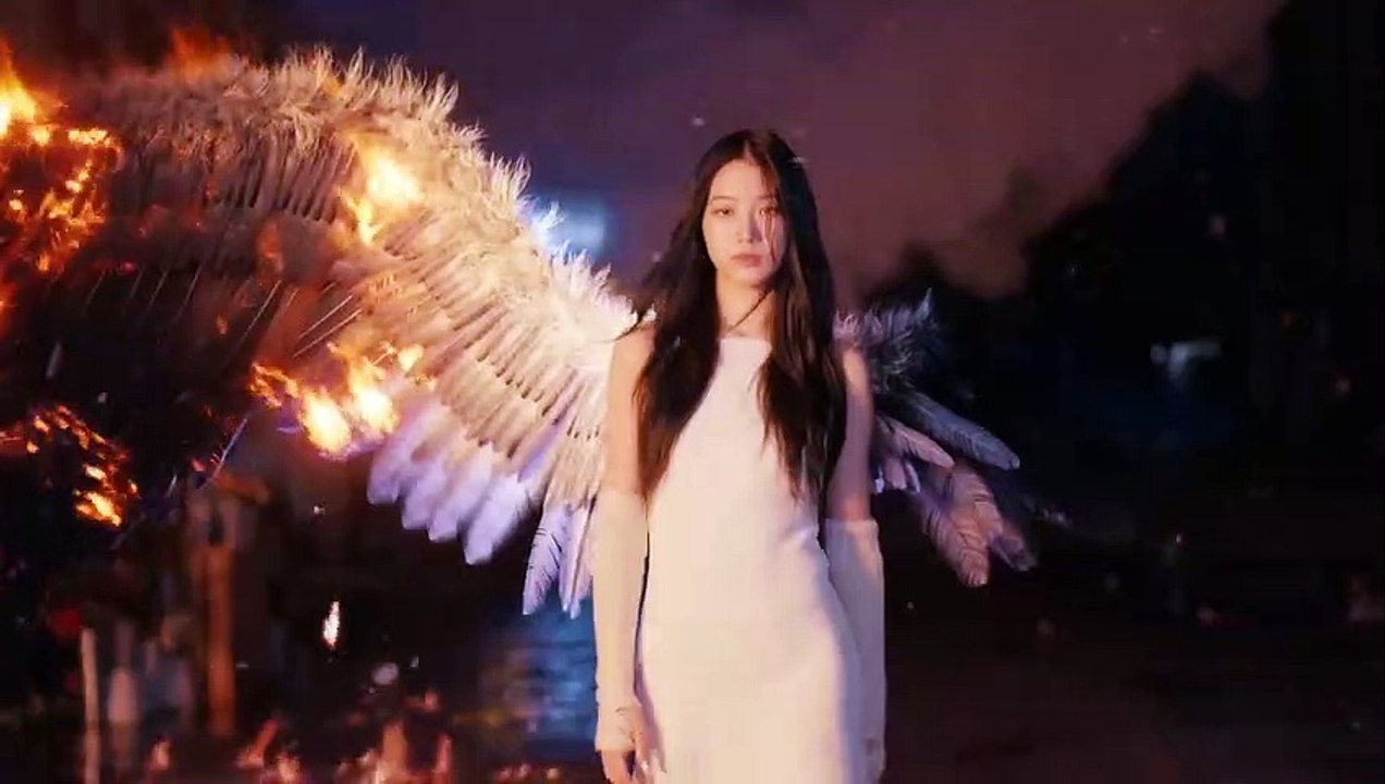 LE SSERAFIM (르세라핌) 'UNFORGIVEN (feat. Nile Rodgers)