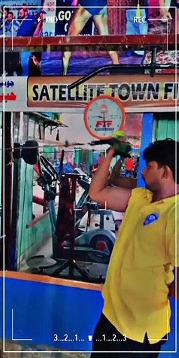 Bicep exercise 5 (for beginners) bicep curl machine