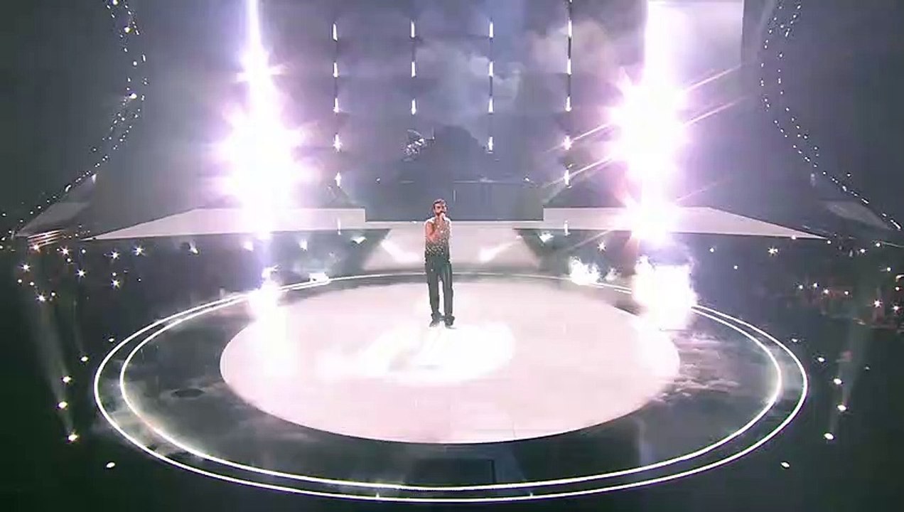 Marco Mengoni chante "Due Vite" pour l'Italie à l'Eurovision