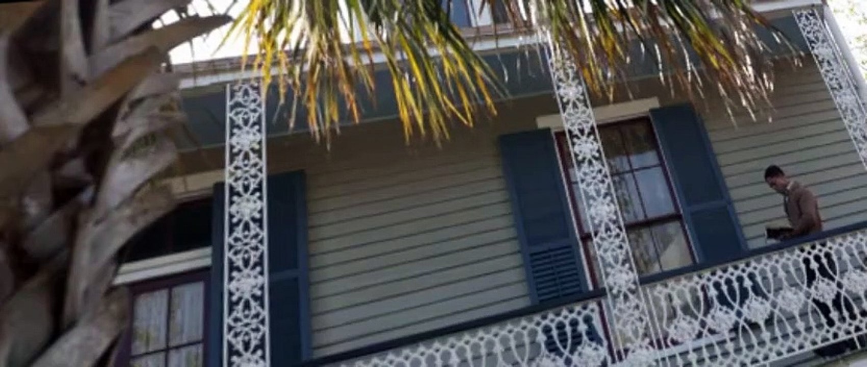 Interview with the Vampire S01 E01