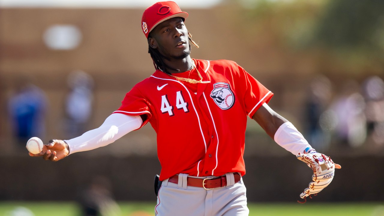 MLB Prospect Watch: Elly De La Cruz Looks Promising!