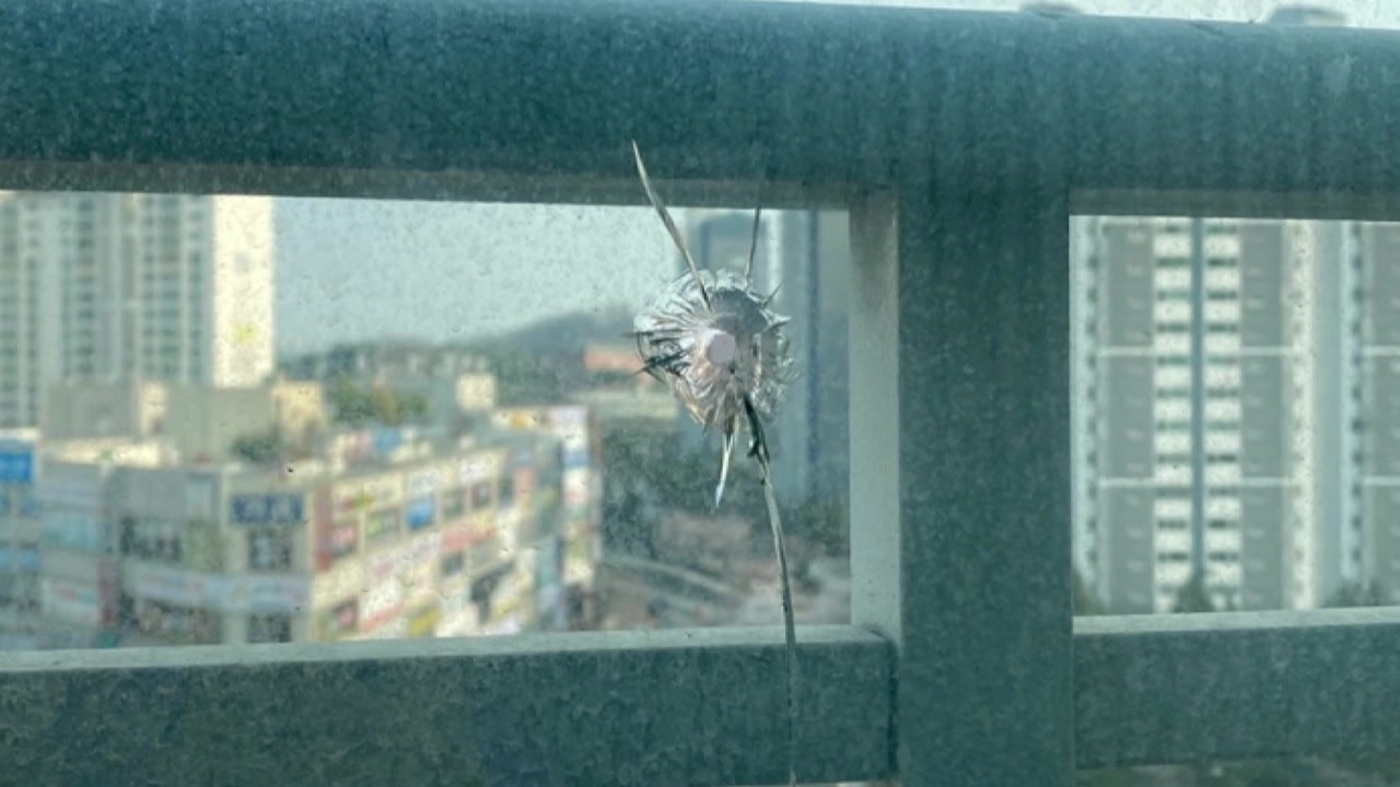 경기 용인시 아파트 쇠 구슬 테러...경찰 수사 / YTN