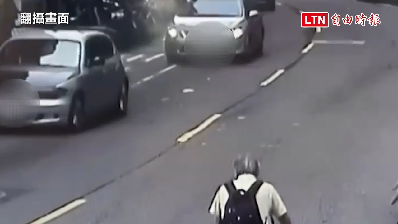 街頭喬債務爆衝突 警逮5名男子到案送辦(翻攝畫面)