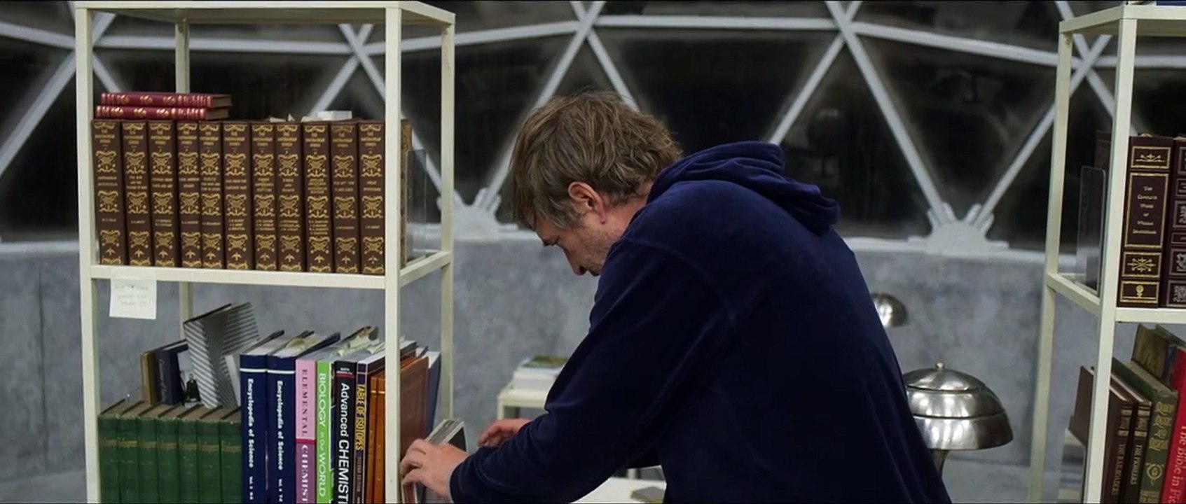 Biosphere Bande-annonce VO