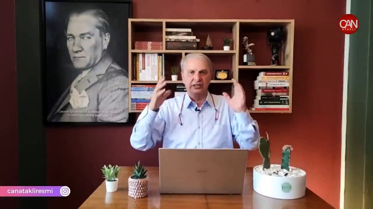 Mescit hazımsızlığı... Can Ataklı yine dindarlara kin kustu