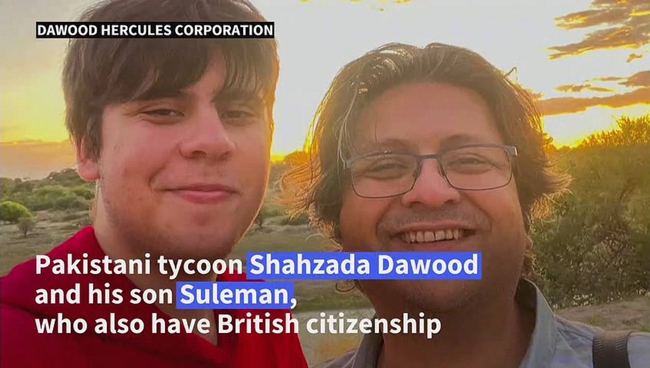 Who are the passengers on board the Titanic submersible?