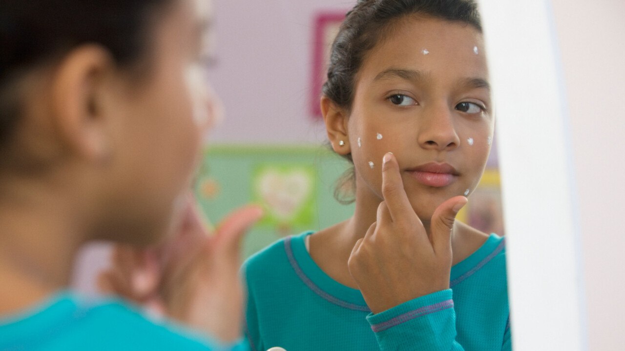 Benzoyl Peroxide vs. Salicylic Acid: Which is Right for You?