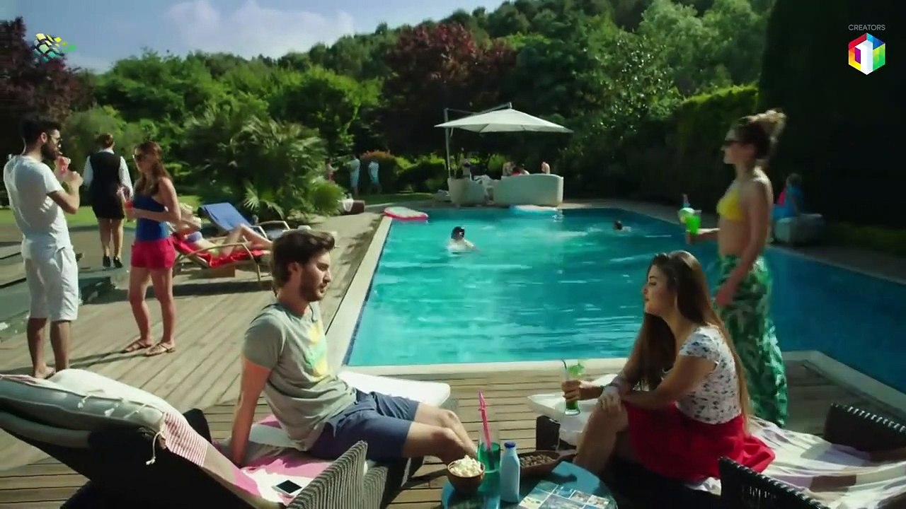 Sunehri Titliyan - Episode 4 - Turkish Drama - Hande Ercel - Dramas Central