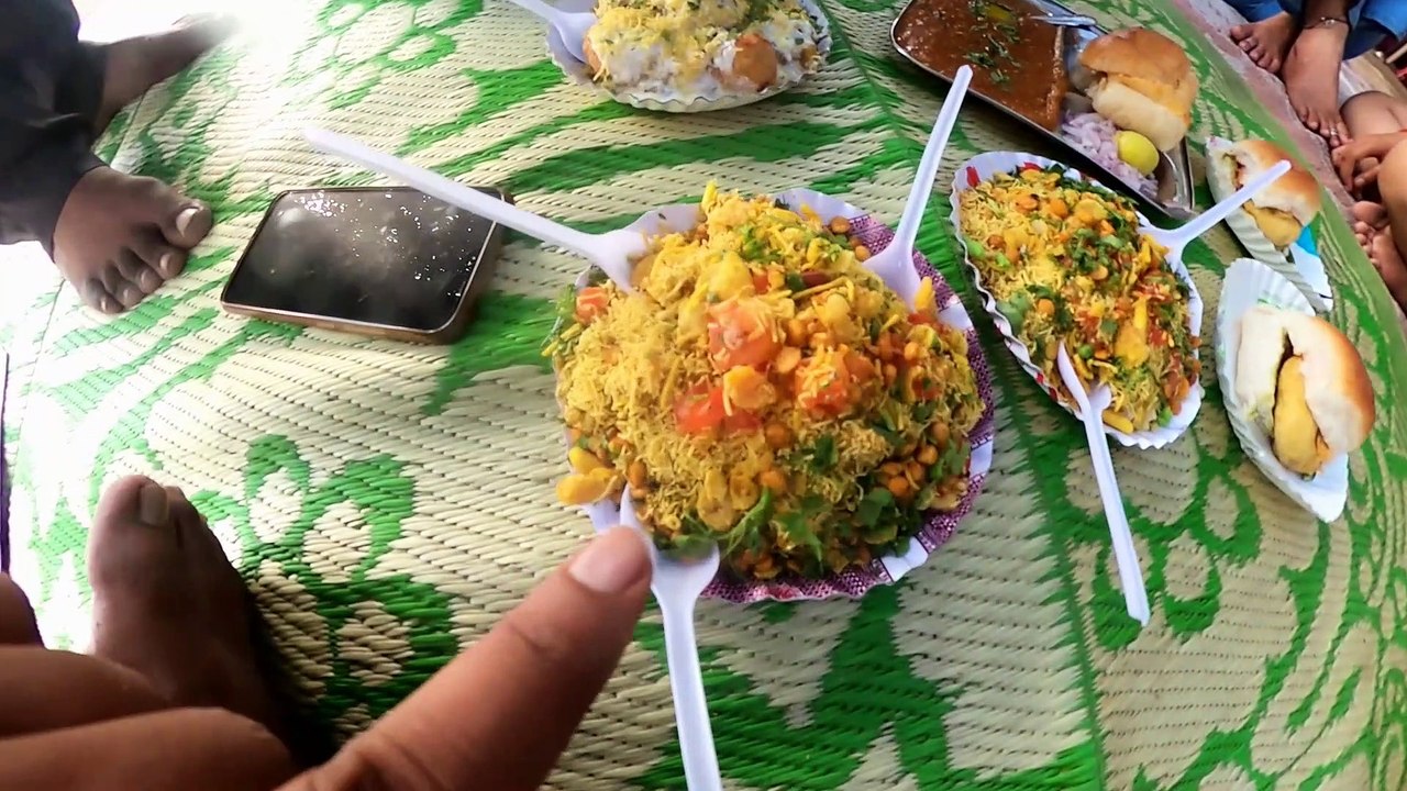 Exploring Girgaum Chowpatty Beach in Mumbai, Maharashtra
