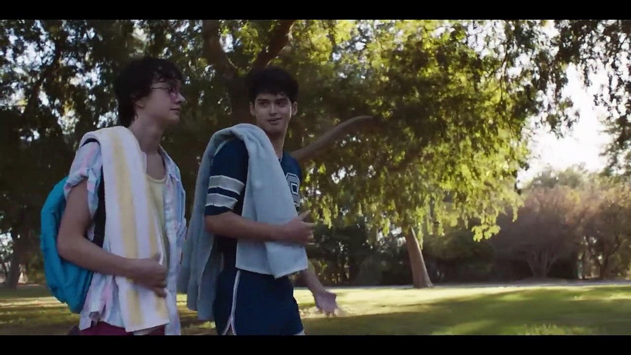 Aristotle and Dante Discover the Secrets of the Universe Bande-annonce (EN)