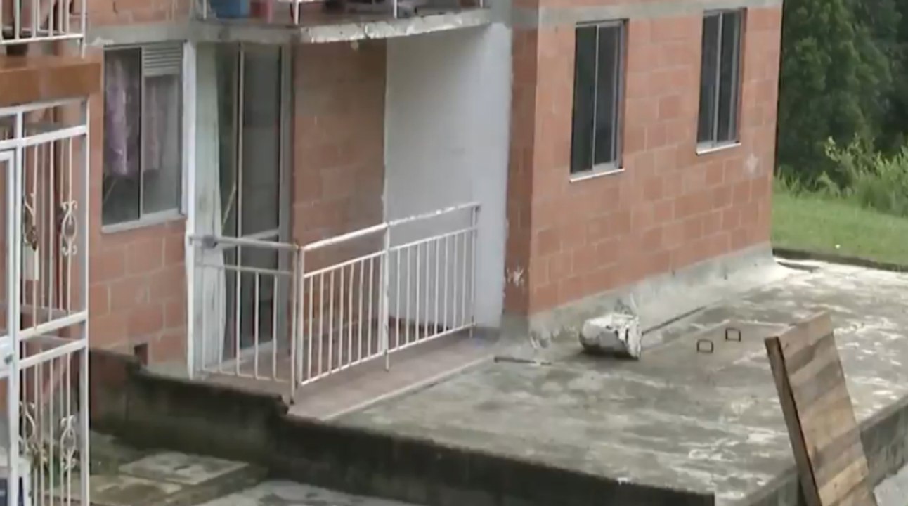 Hombre asesinó a una mujer e hirió a dos más y a un niño de cinco años en Medellín