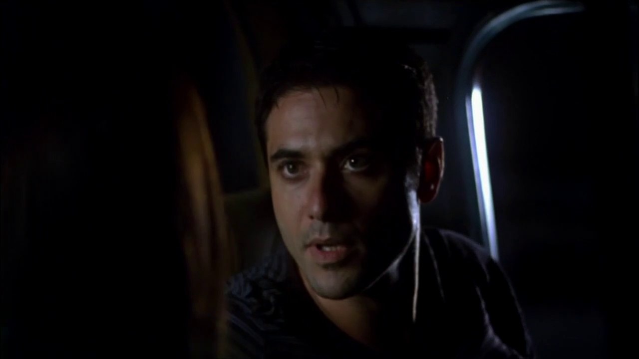 فيلم ملاكي اسكندرية بطولة أحمد عز كامل