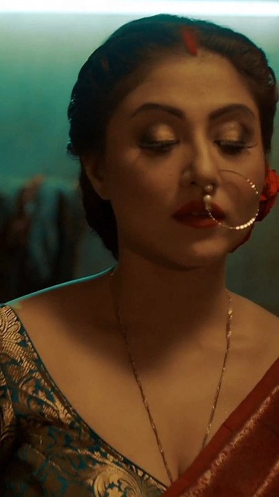 Usey thhori help chahiye #PayingGuests #hoichoi